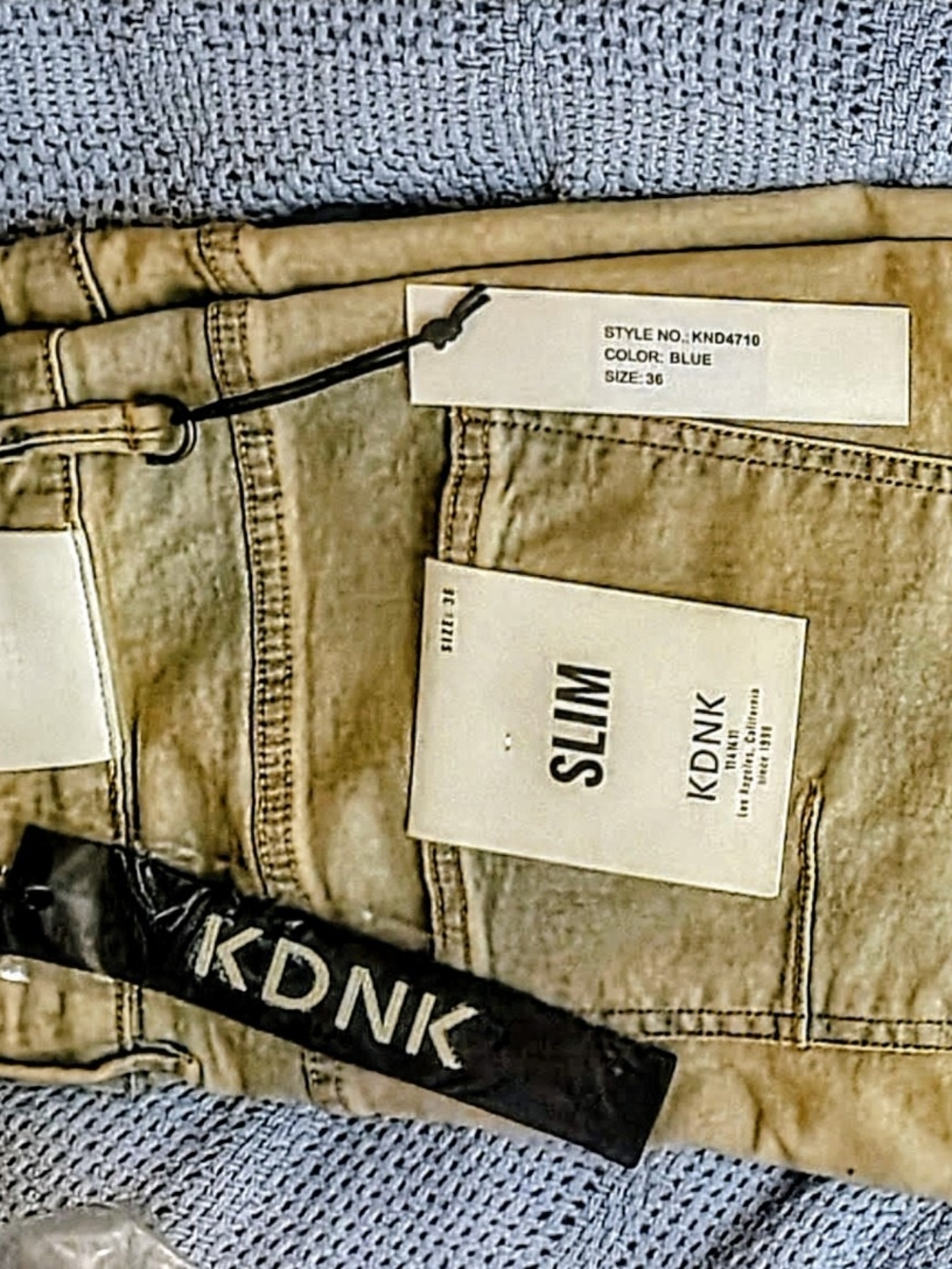 NWT KDNK Men’s Slim Cargo Jeans Blue Mud Yellow Tint Wash Size 36